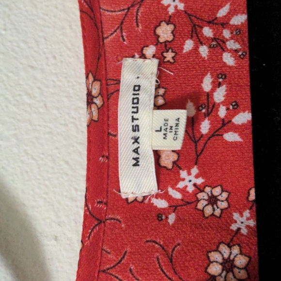 - Max Studio Red Floral Tiered Dress - Picture 3 of 8